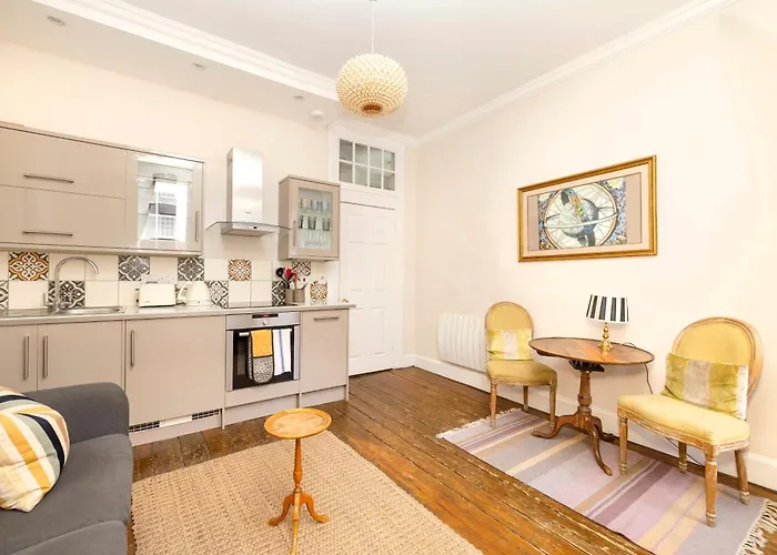 Joivy Classy Apartment Near Edinburgh Castle